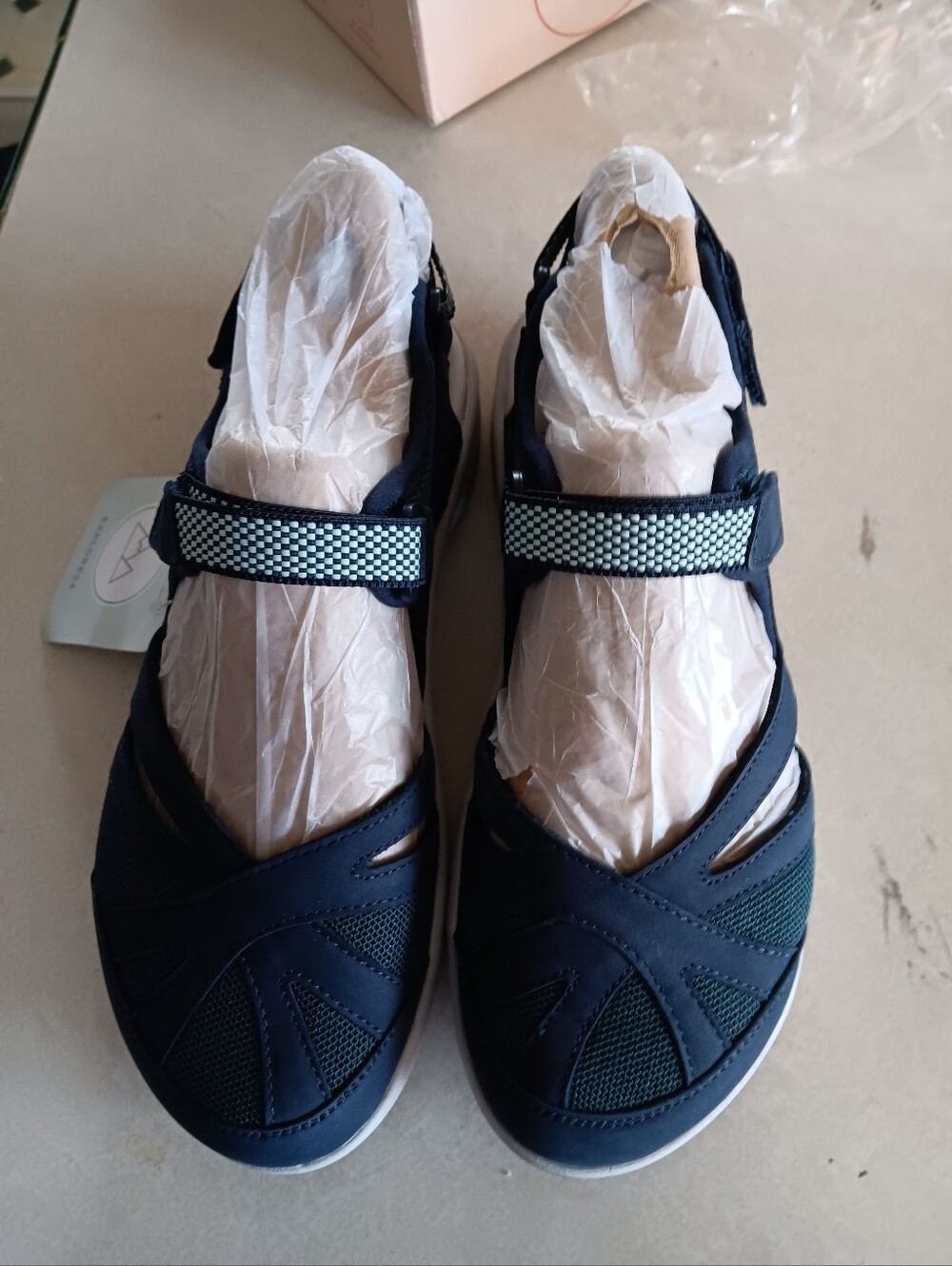 Easy Spirit Sandles Size 7.5 Navy Blue